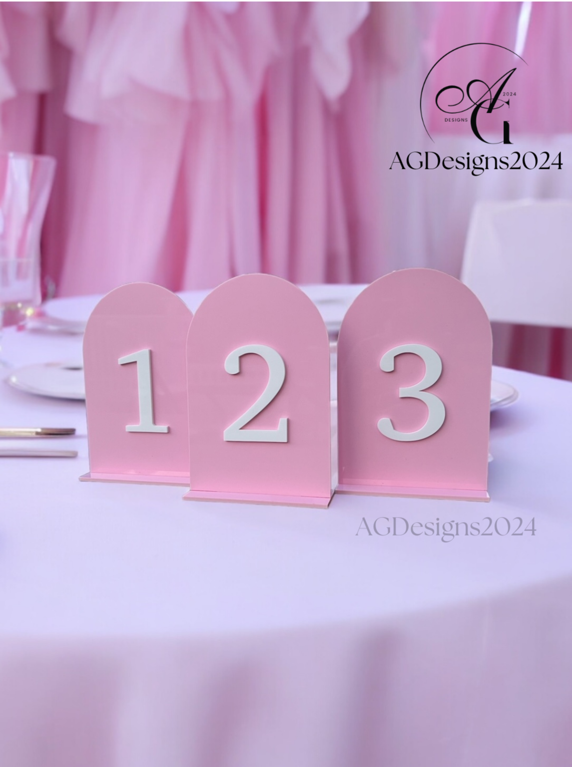 4x6 Arched Numeral Acrylic Table Numbers